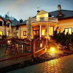 Hotel Dwór