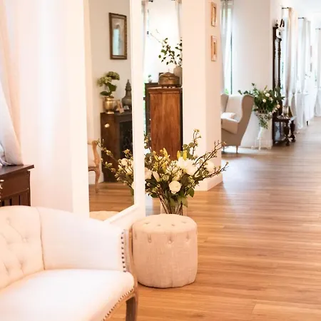 Dwor 3* Konstancin-Jeziorna