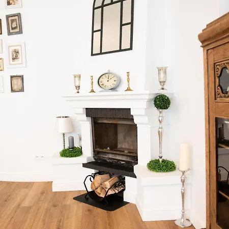 Dwor Konstancin-Jeziorna