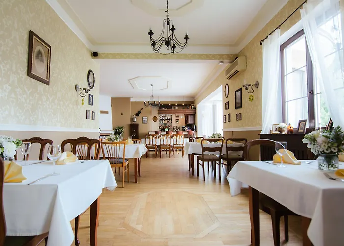 Dwór 3* Konstancin-Jeziorna